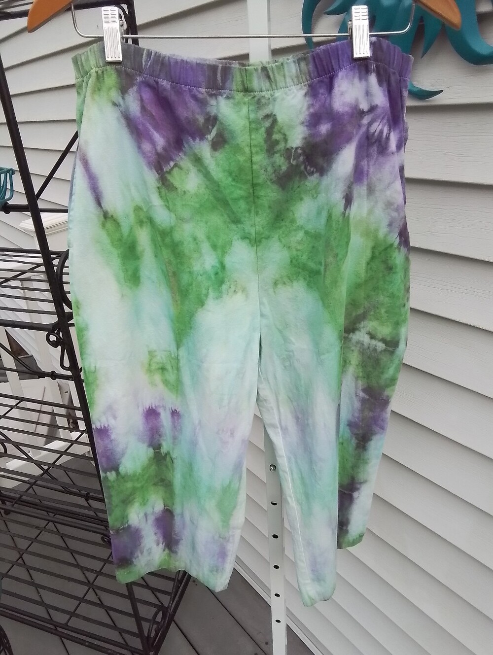 Tie-Dye Elastic Waist Bottoms in Green & Purple